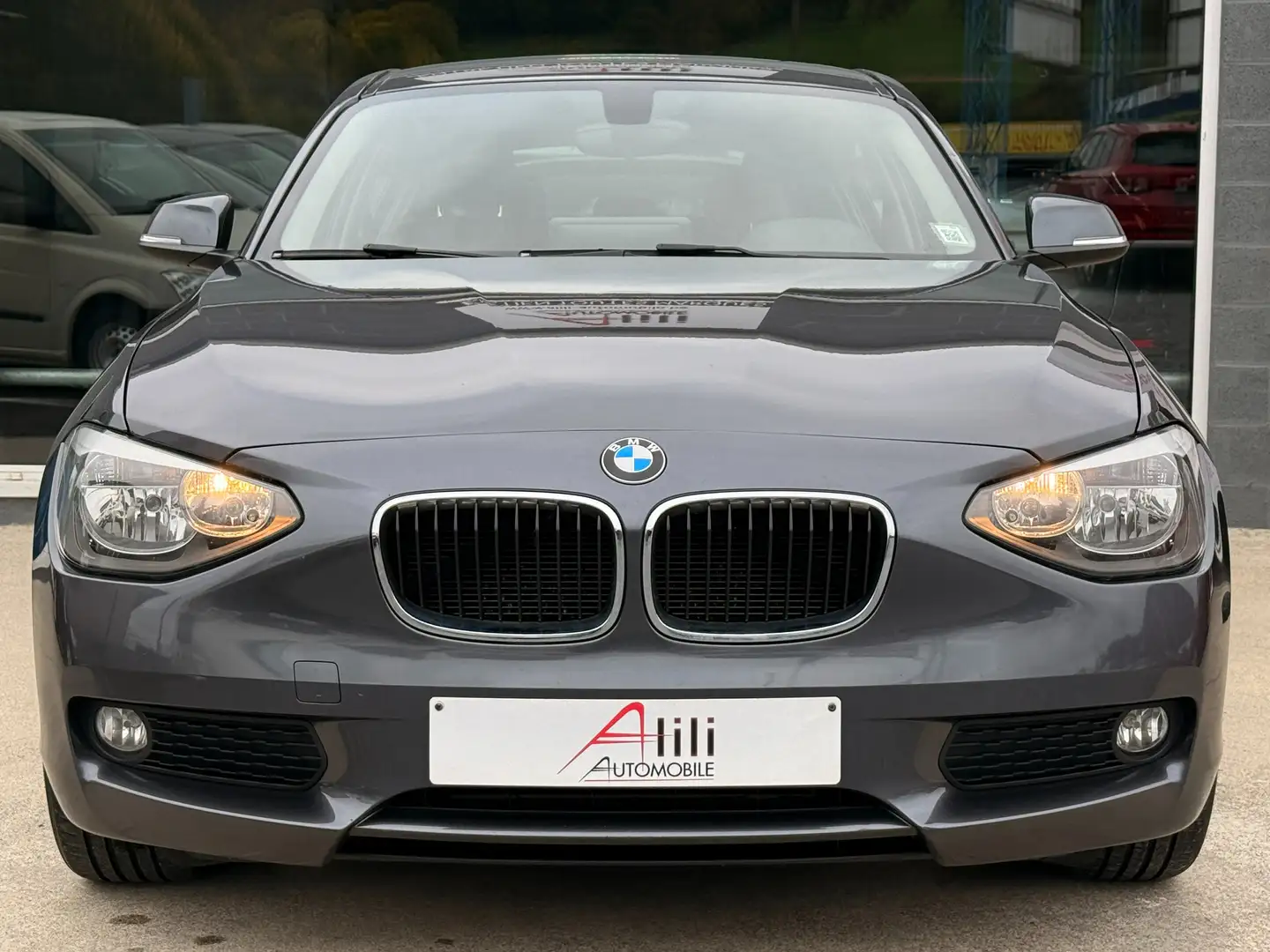 BMW 114 114 d*Checkered Flag*Limited Edition*Gps*Garantie* Gris - 2