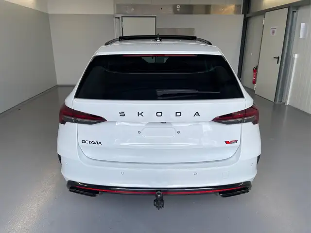 Skoda Octavia Combi RS 265PS DSG HUD+Pano+360°+DCC+AHK+CANTON... Ansicht 5