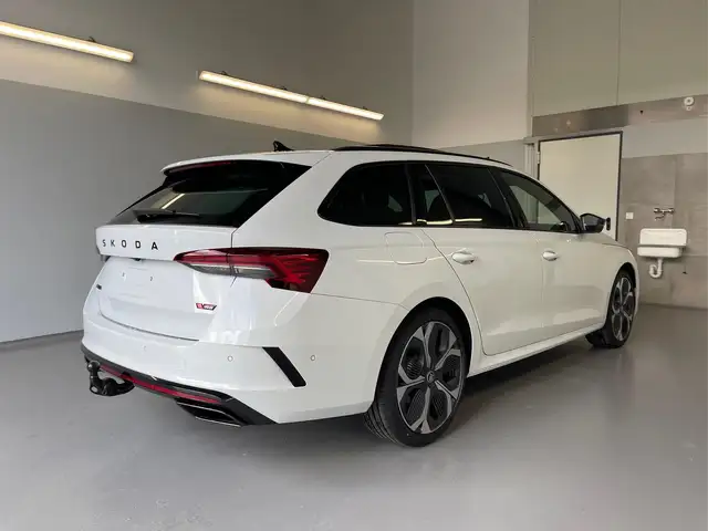 Skoda Octavia Combi RS 265PS DSG HUD+Pano+360°+DCC+AHK+CANTON... Ansicht 4