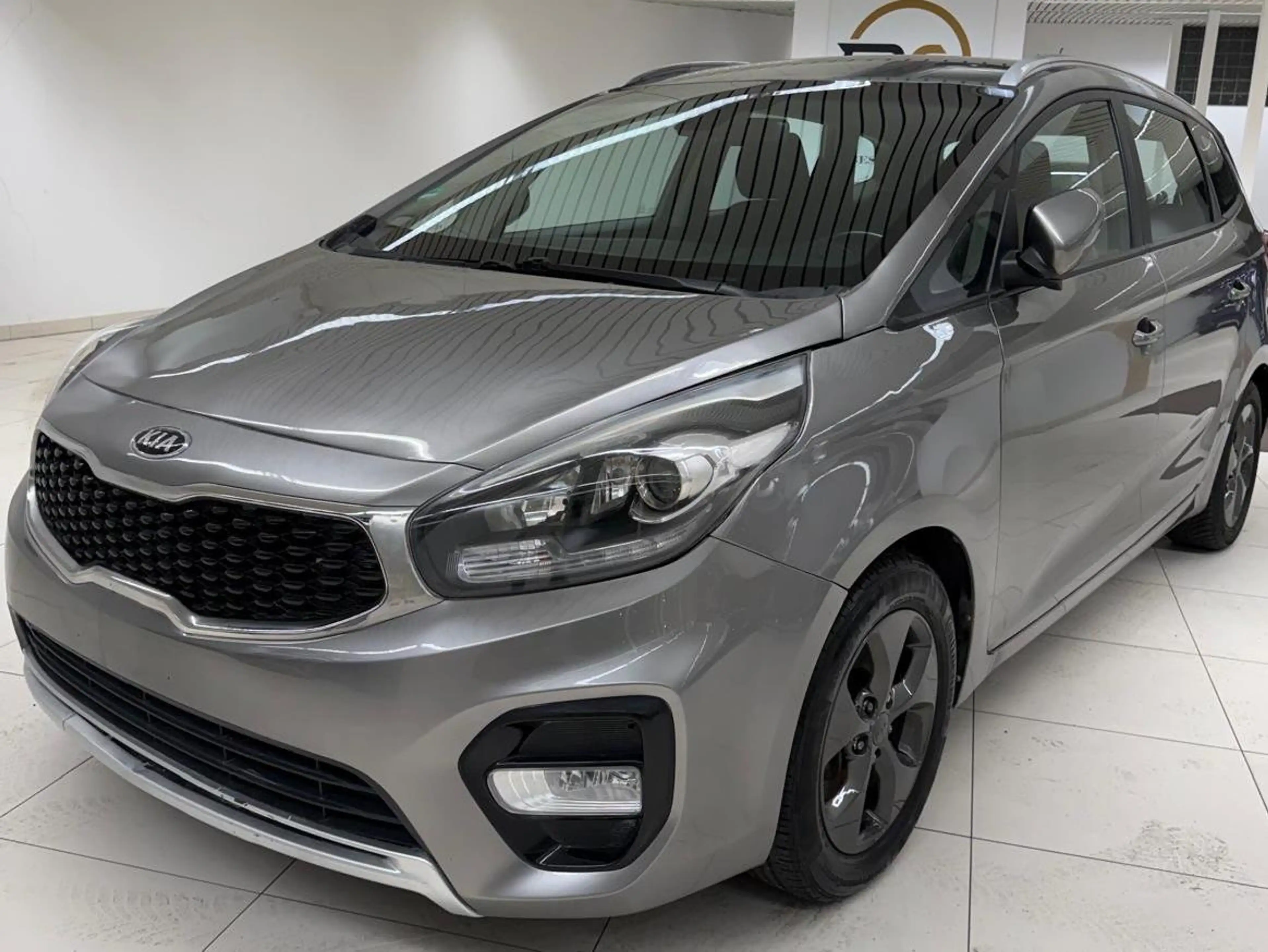Kia Carens Carens Diesel 1.7 CRDi Edition 7 — photo 3