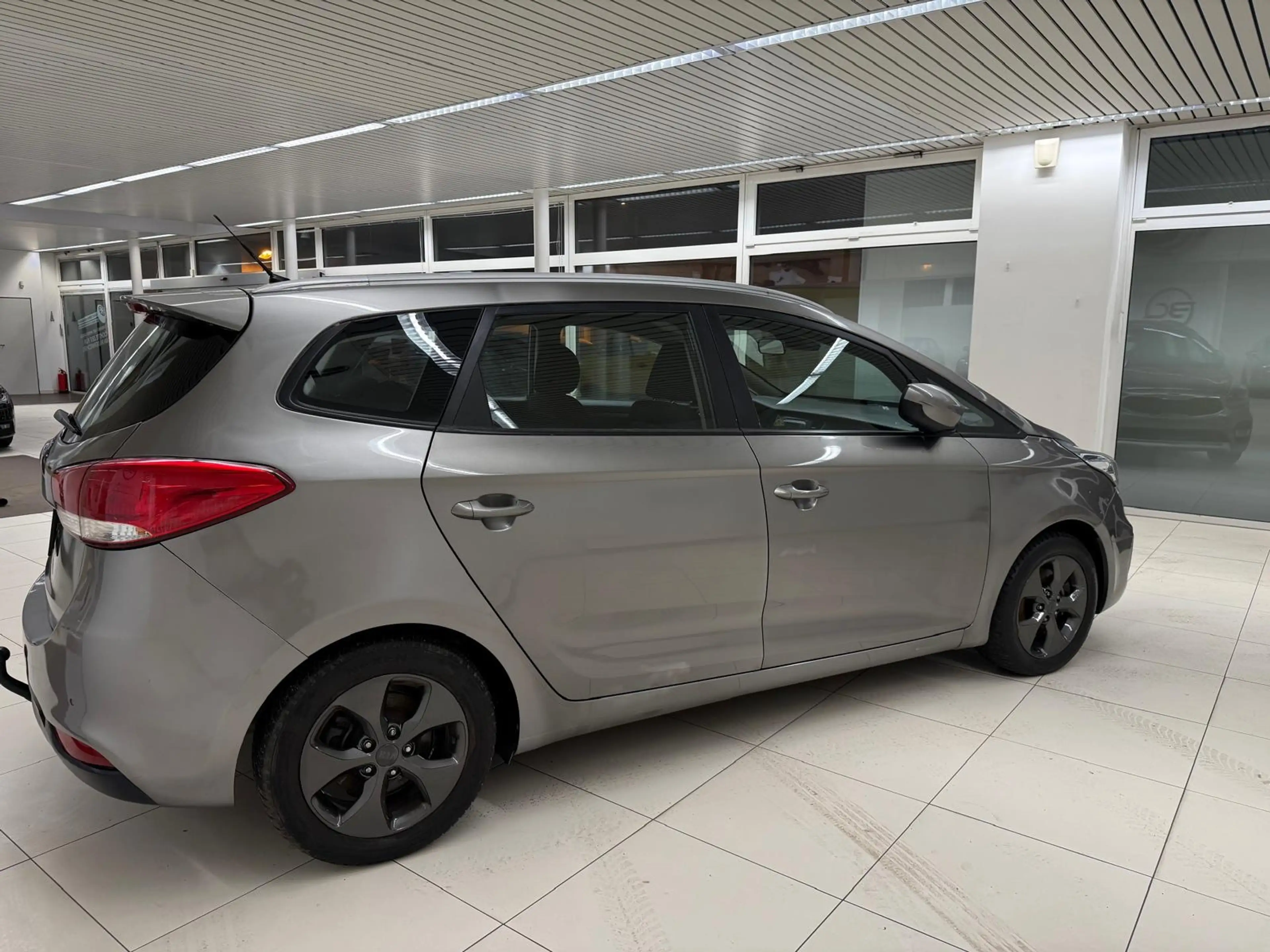 Kia Carens Carens Diesel 1.7 CRDi Edition 7 — photo 8