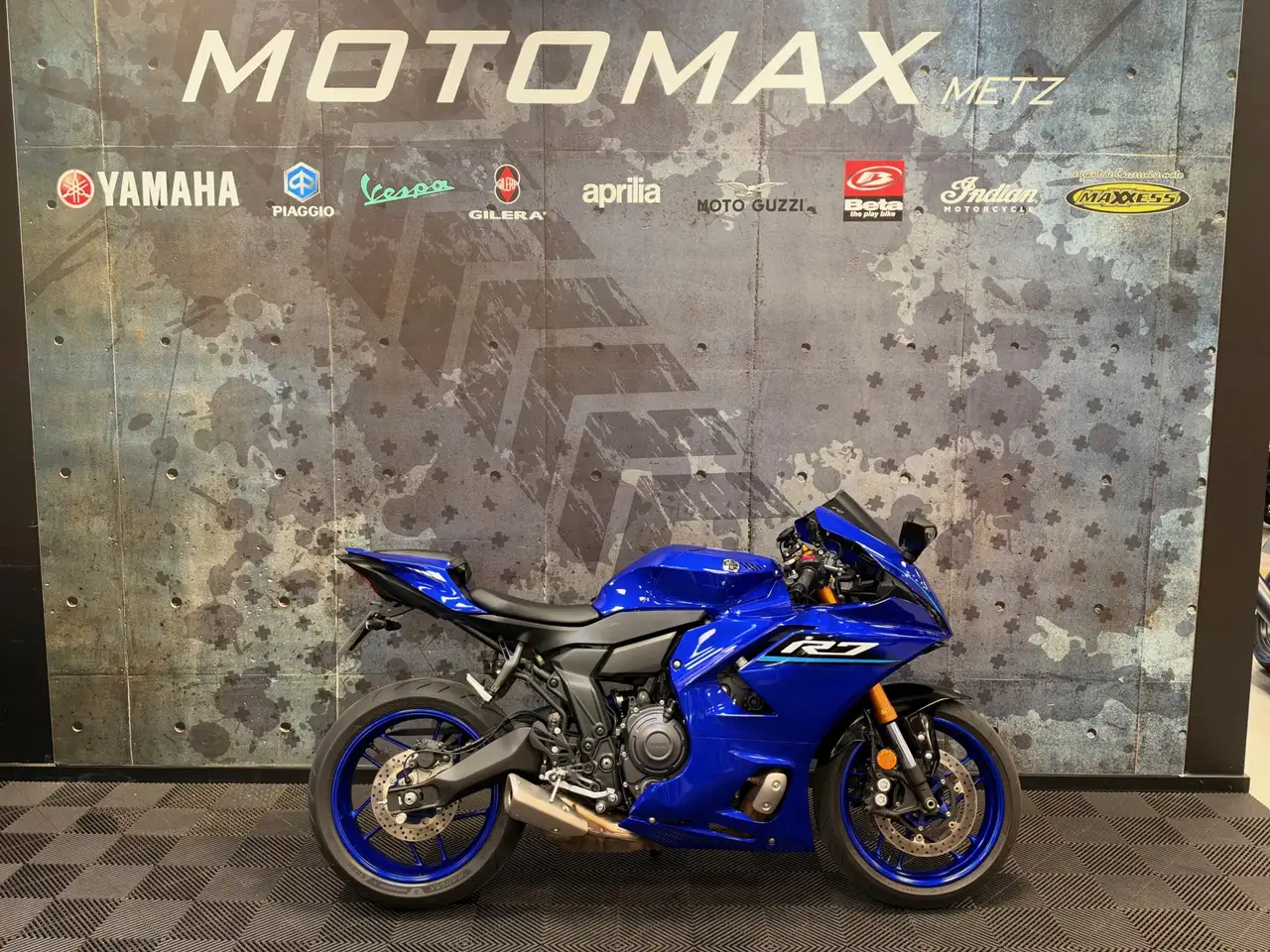 Yamaha YZF-R7