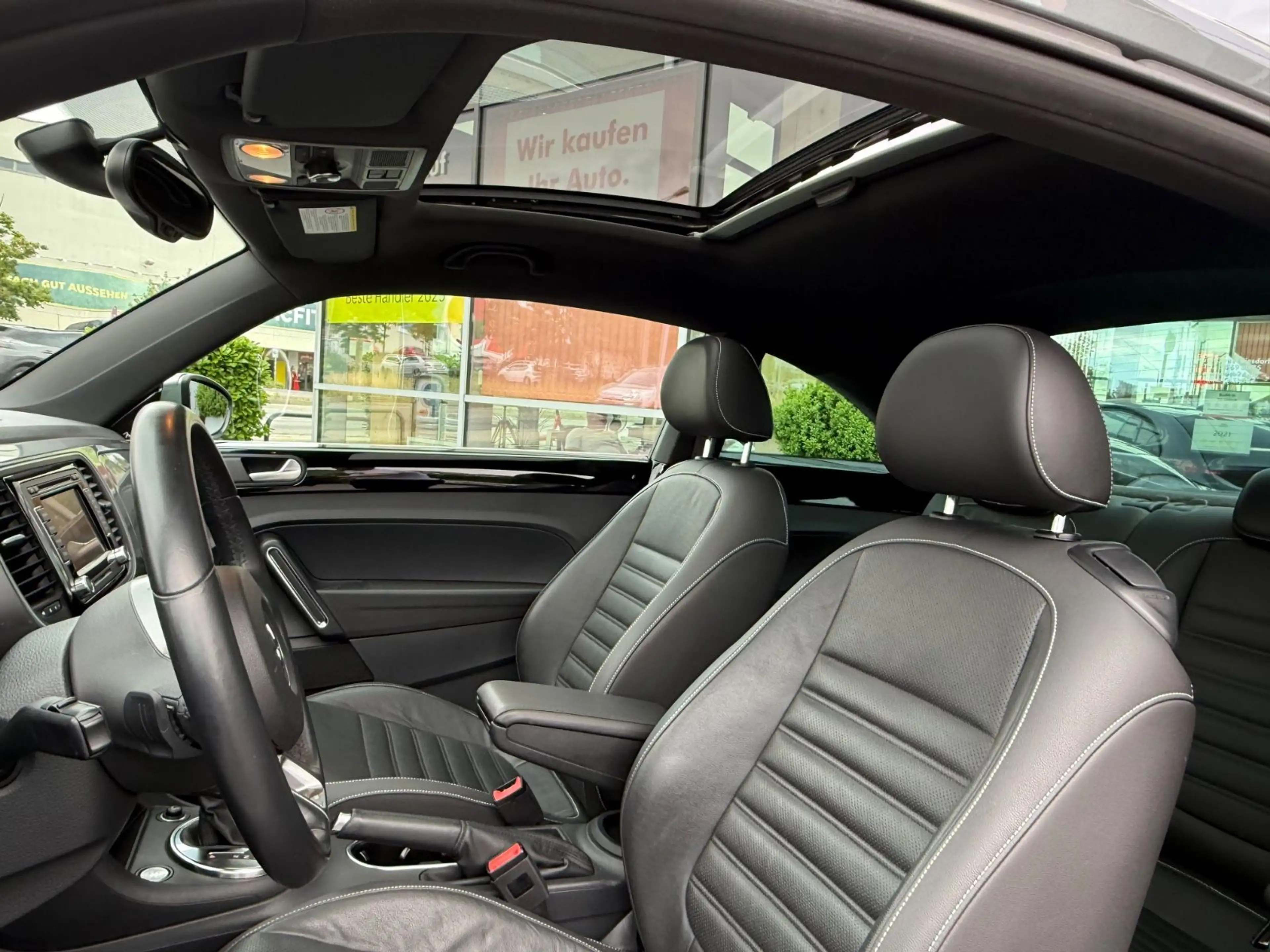 Volkswagen Beetle 1.4 TSI DSG Design Xenon Panorama DAB PTS — photo 14