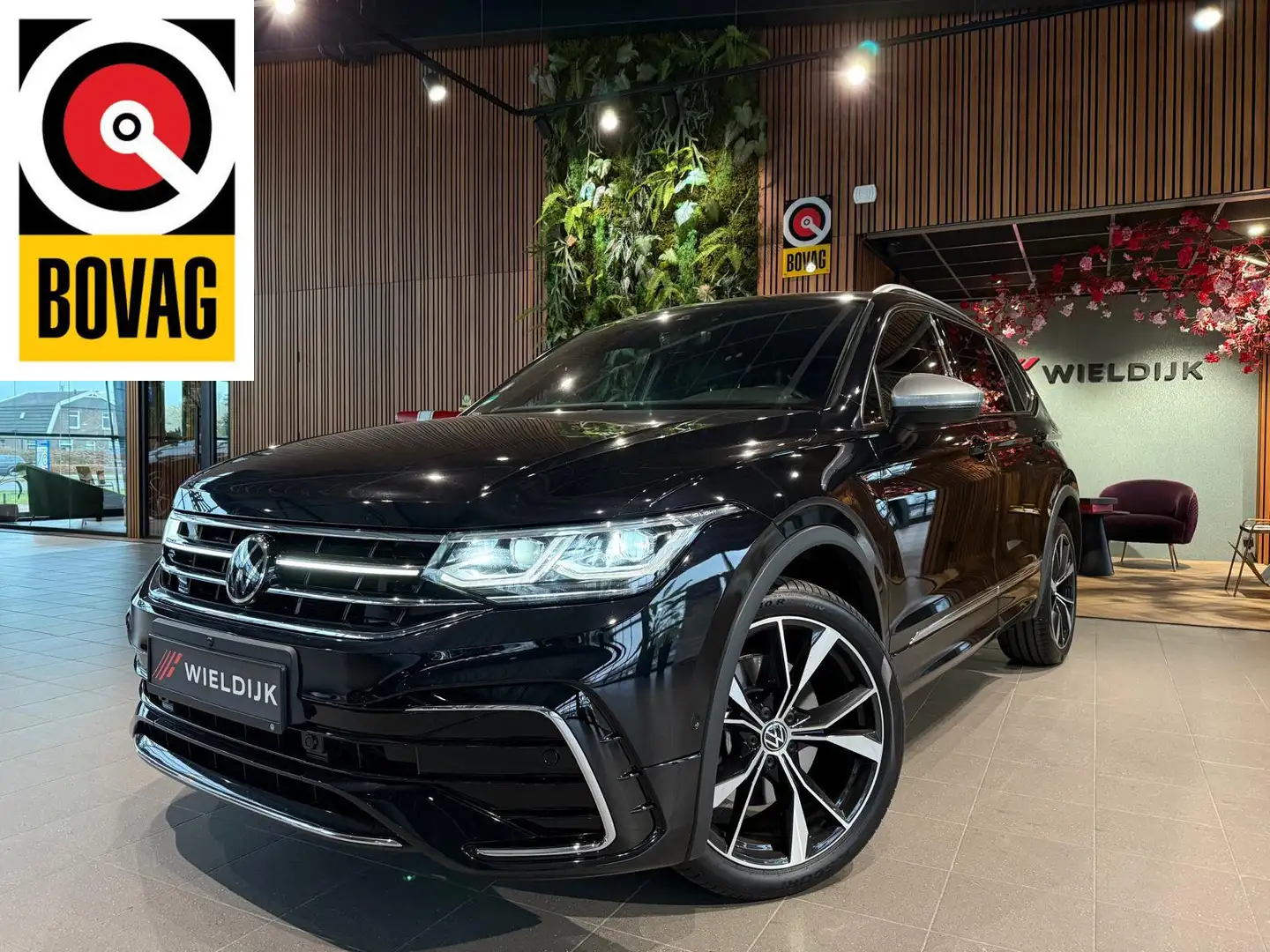 Volkswagen Tiguan Allspace 2.0 TSI 4Motion Highline 7p. R-line Pano Zwart - 1