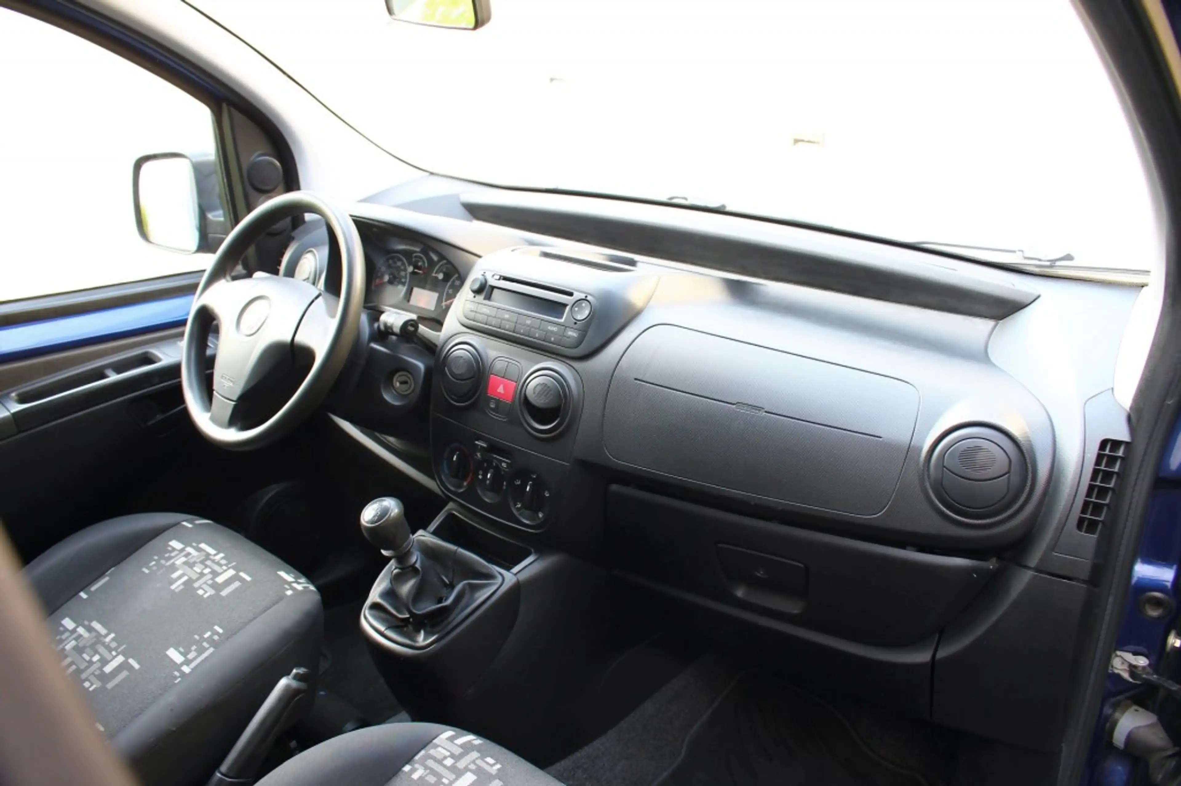 Fiat Qubo 1.4 EASY, Elektr. ramen, Airco, Radio — photo 15