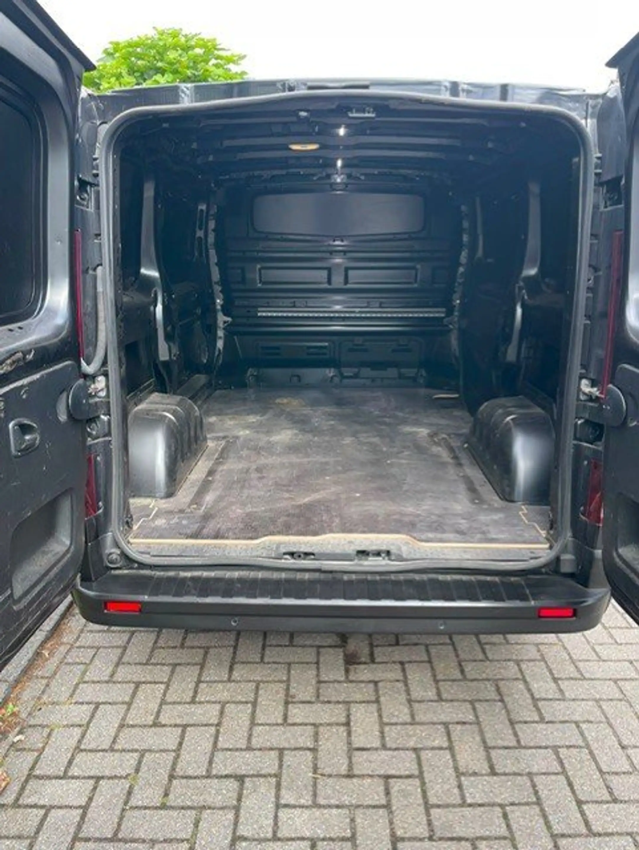Renault Trafic 2.0 dCi L1H1 GRAND CONFORD CAMERA NAVI — photo 7