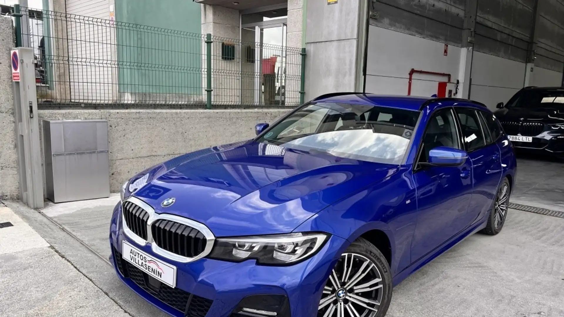 BMW 320 320dA Touring Azul - 1