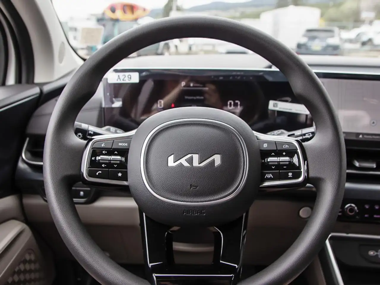 Kia Carnival снимка Kia Carnival