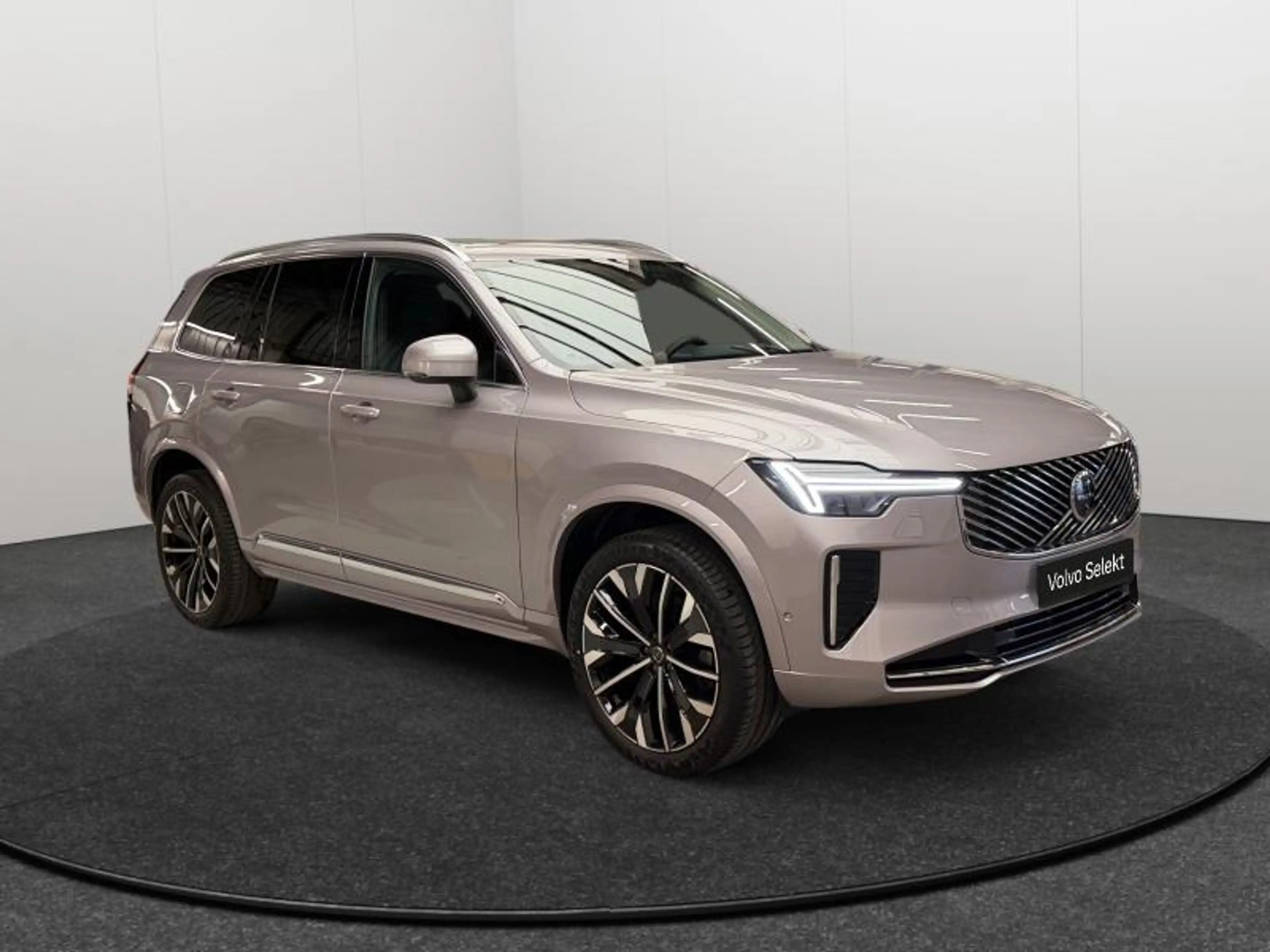 Volvo XC90 Facelift B5 AWD Plus Bright / Essence 2026 — photo 7