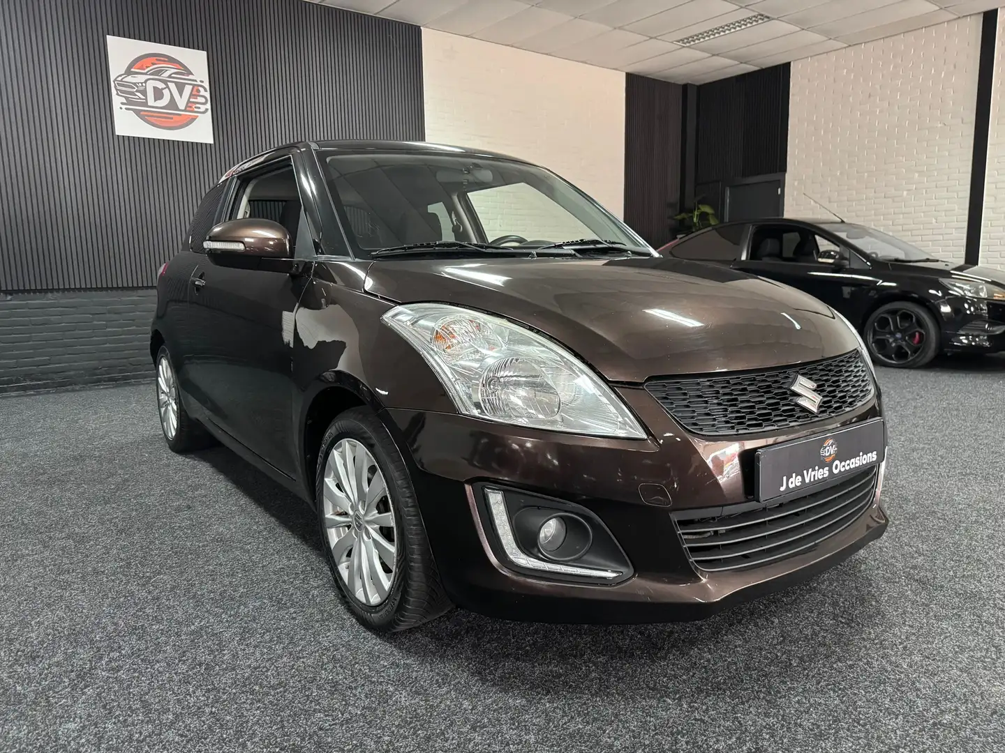 Suzuki Swift 1.2 Style EASSS, LED, LMV. KEYLES, STL VERW, CRUIS Brun - 2