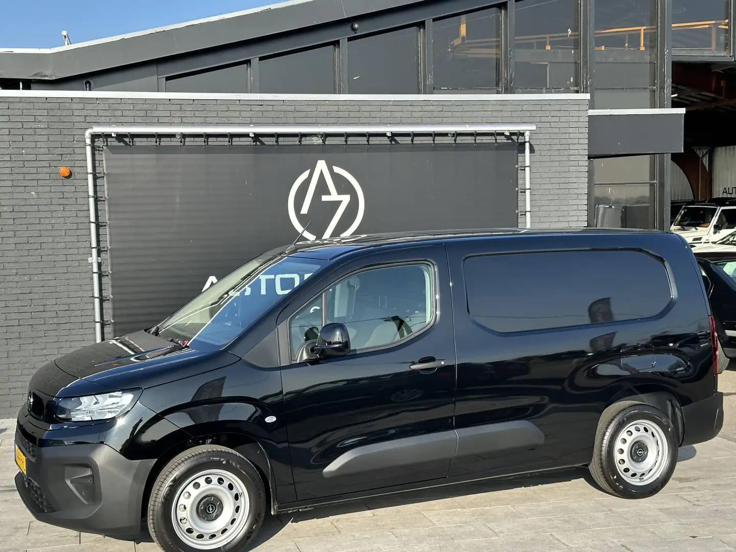 Opel Combo 1.5D L2H1 Standaard Navi * Zwart - 1