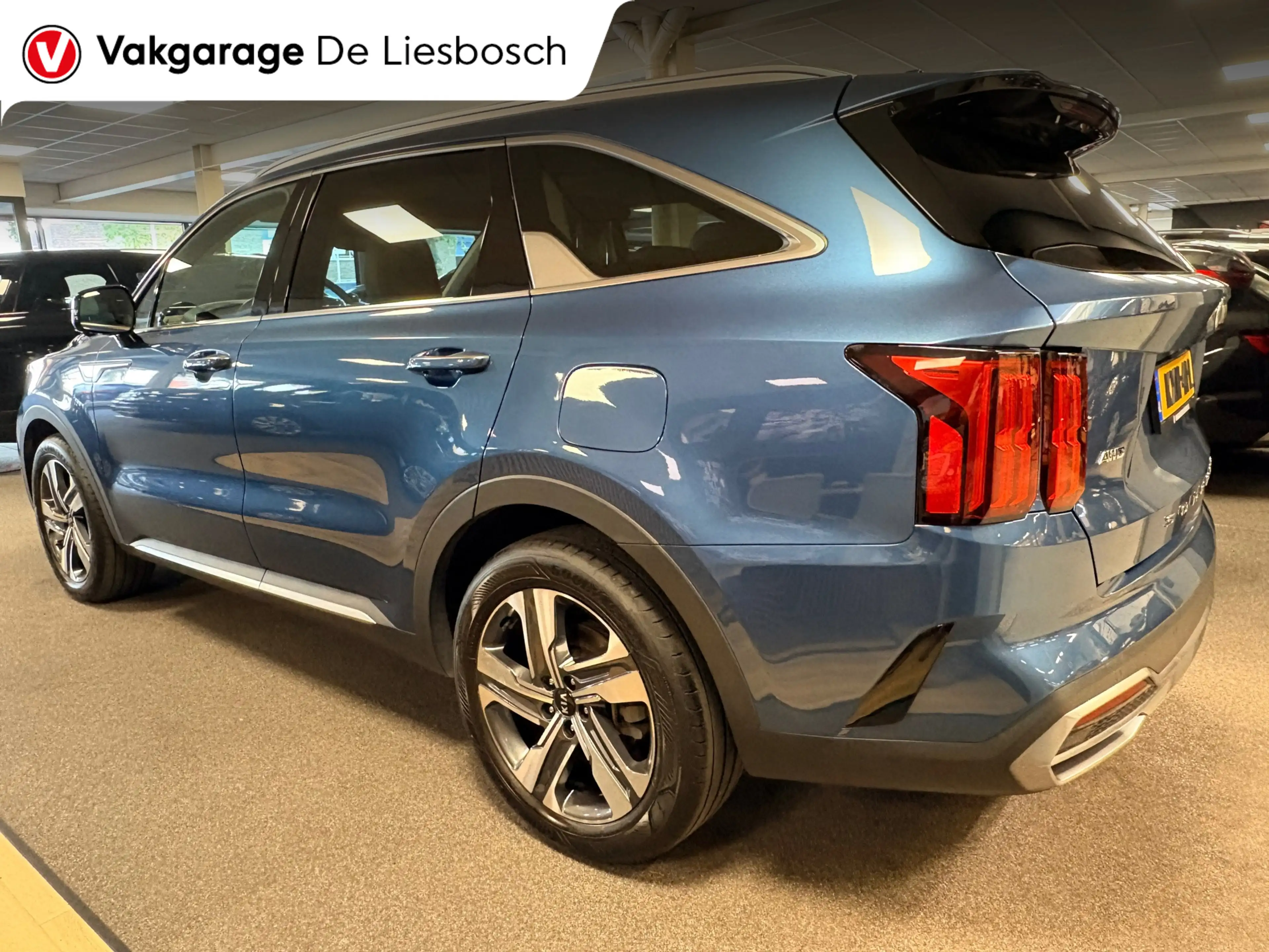 Kia Sorento 1.6 T-GDI Plug-in Hybrid 4WD DynamicLine 7persoons — photo 8