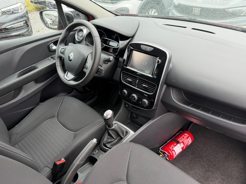 Renault Clio 1.2i LIMITED - NAVIGATION - CAPTEUR - 63000 KM - GARANTIE — photo 10