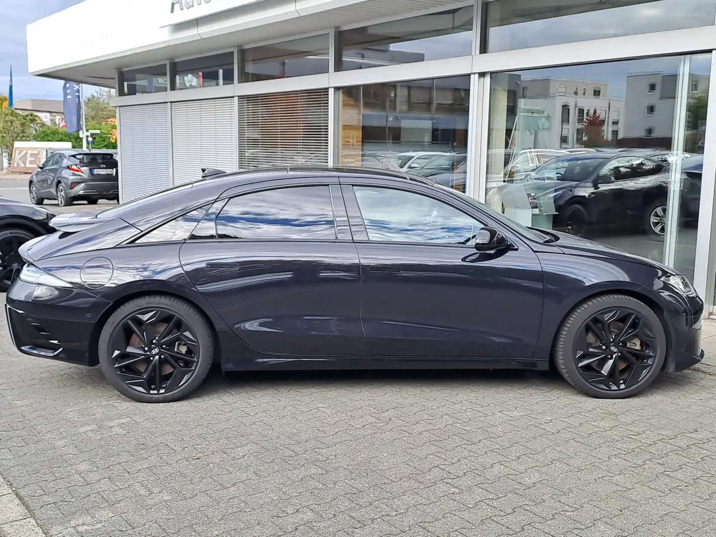 Hyundai IONIQ 6 First Edition PANO+NAVI+LED+SHZ+BOSE+360 Noir - 2