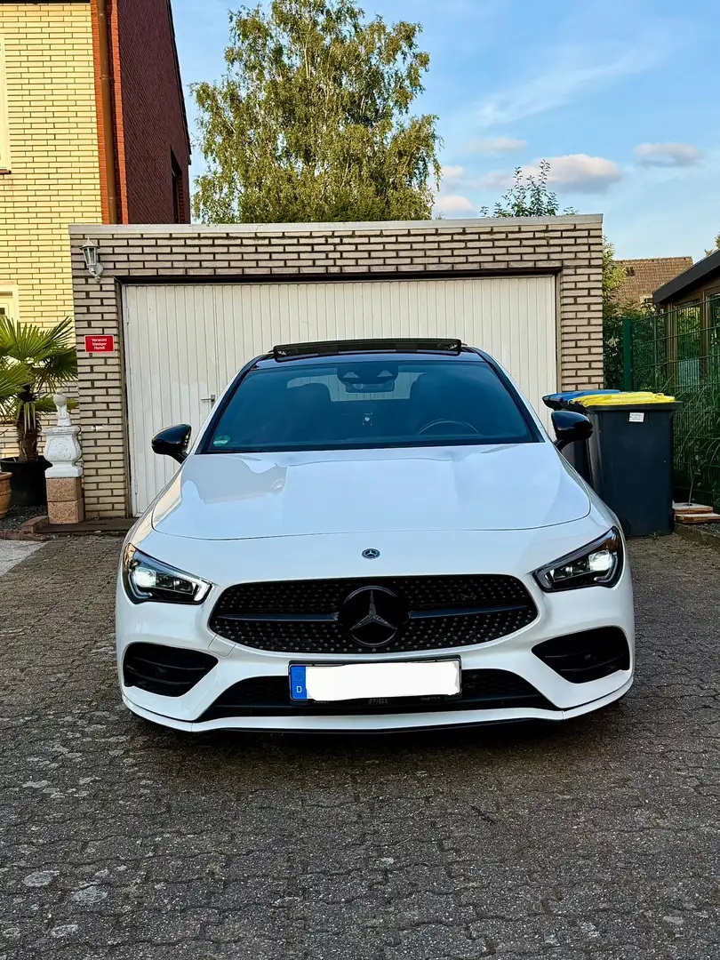 Mercedes-Benz CLA 220 d 8G-DCT AMG Line Pano-totwink-Kamara-Spur-Ambient Blanc - 1