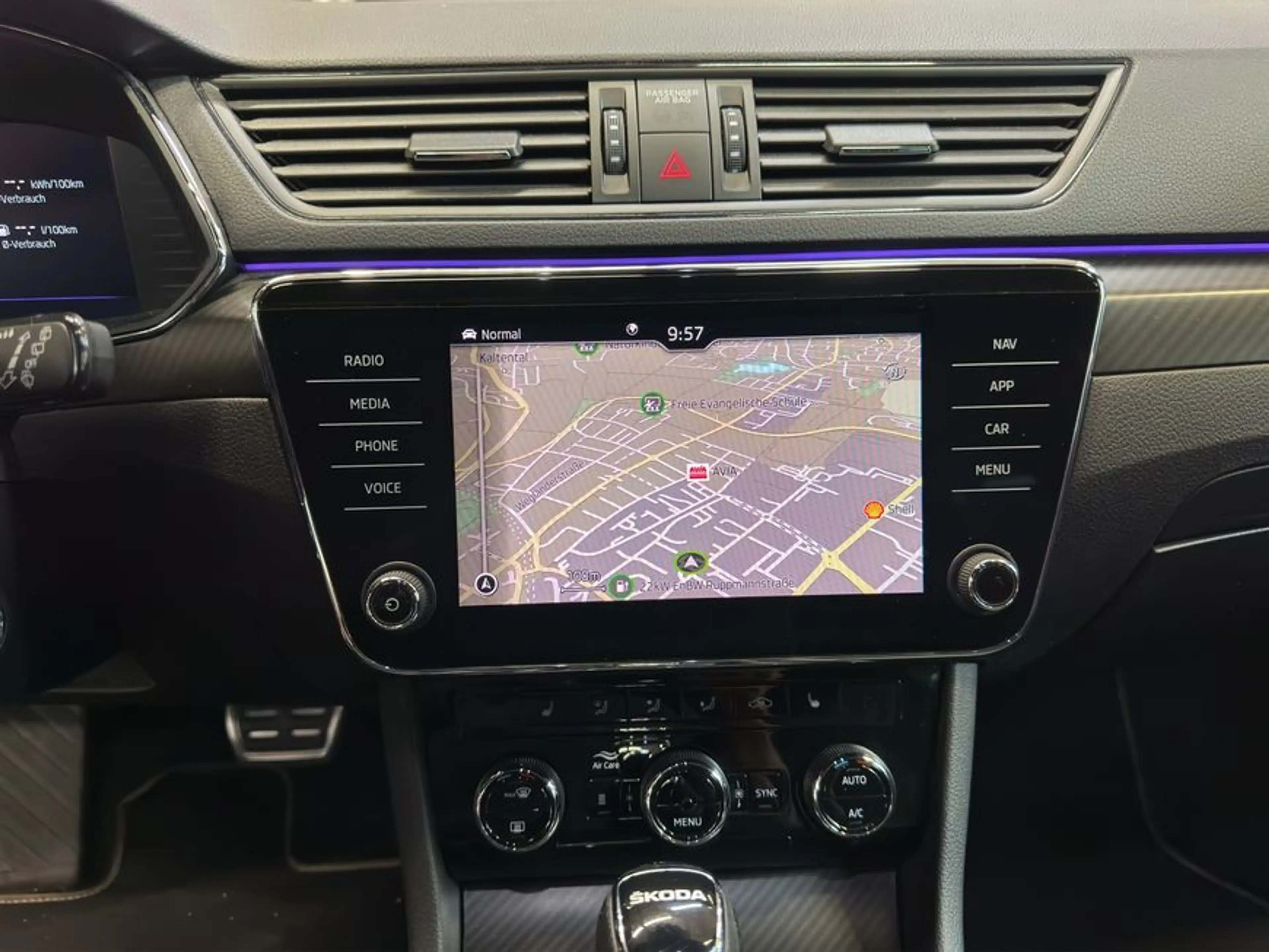 Skoda Superb Combi 1.4 TSI iV DSG Sportline — photo 15