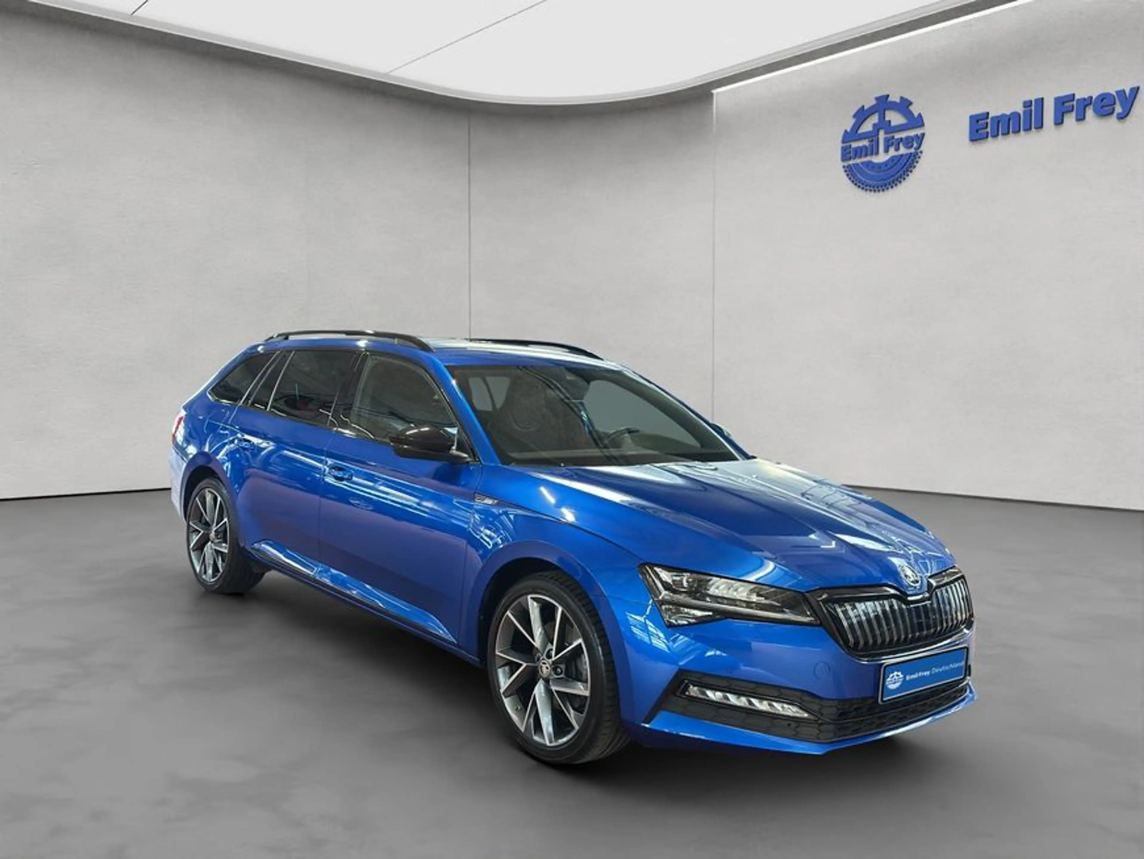 Skoda Superb Combi 1.4 TSI iV DSG Sportline — photo 9