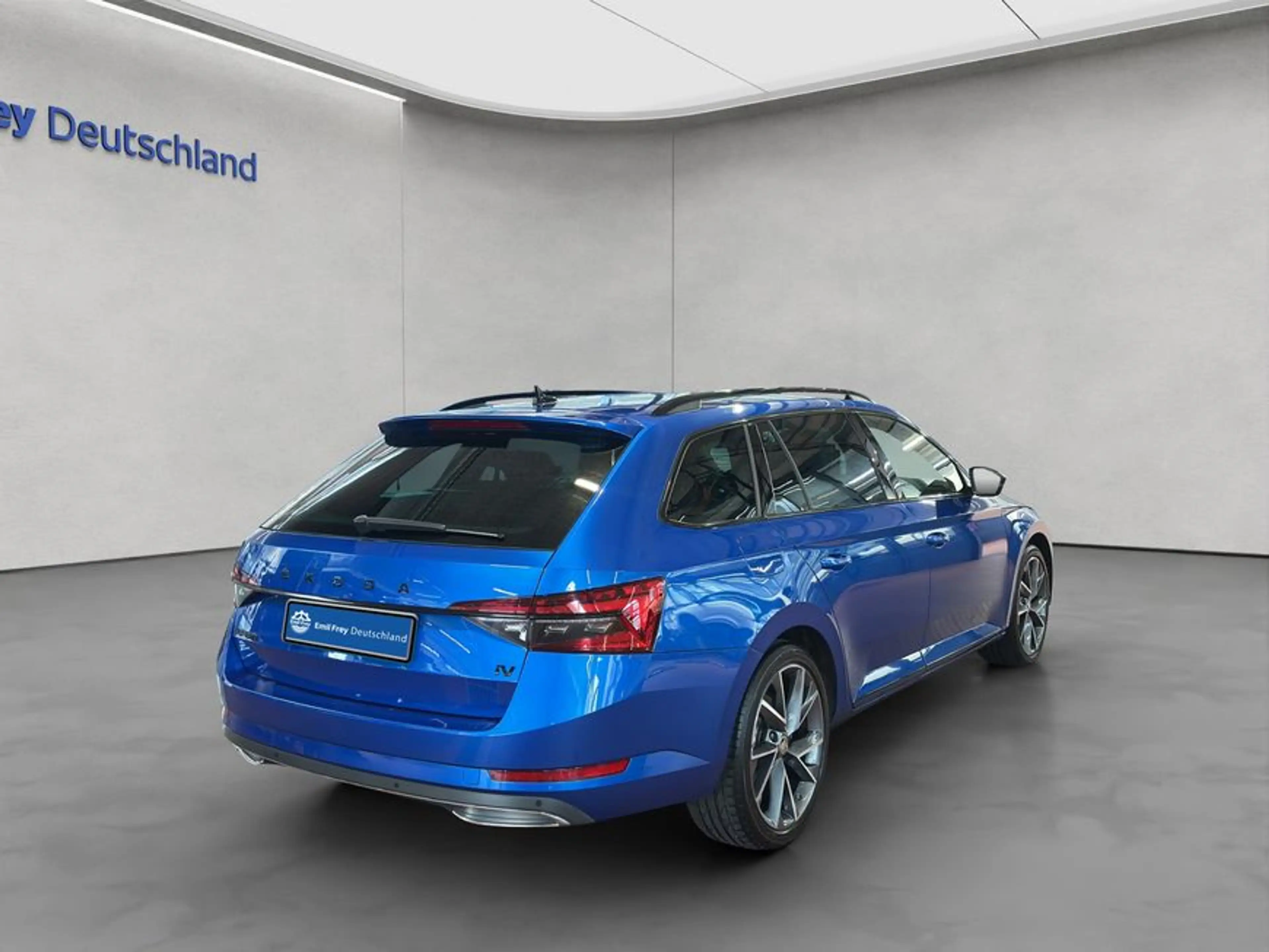 Skoda Superb Combi 1.4 TSI iV DSG Sportline — photo 7