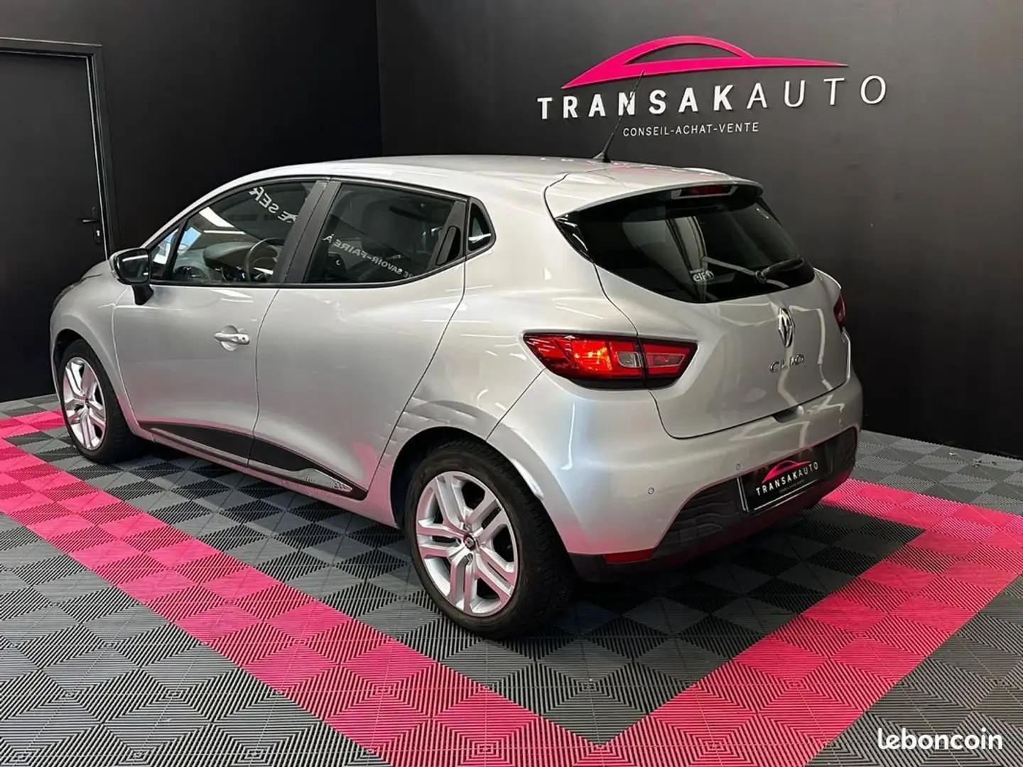 Renault Clio IV 1.2 16V 75 Life RÉVISION À JOUR Gris - 2