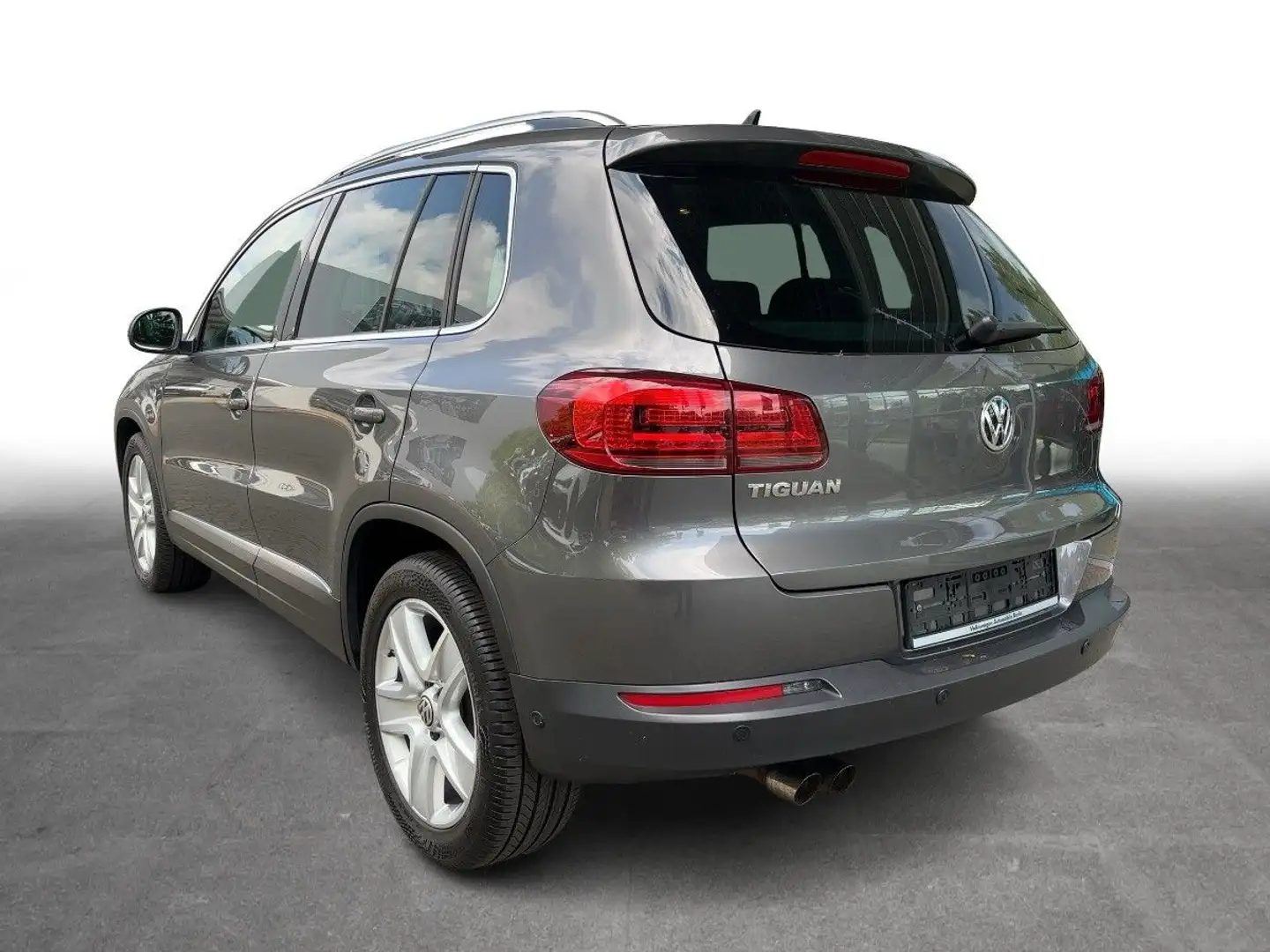 Volkswagen Tiguan 1.4 TSI BMT Sport & Style Gris - 2