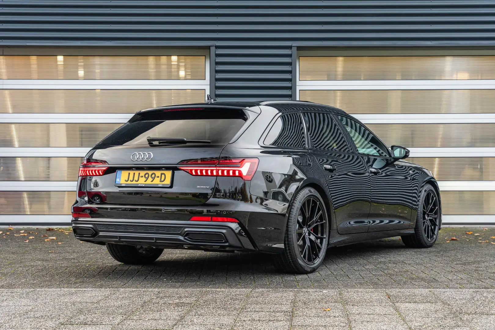 Audi A6 Avant 55 TFSIe 367pk quattro Competition | Head-up Noir - 2