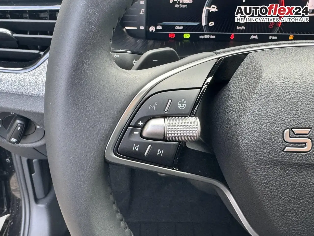 Skoda Scala 1,0 TSI DSG Selection 2Zonenklima 2x Einparkhil..., миниатюра 15