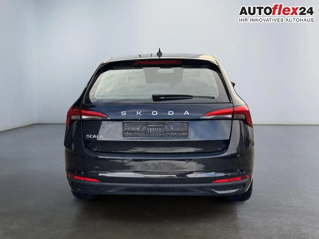 Skoda Scala 1,0 TSI DSG Selection 2Zonenklima 2x Einparkhil..., миниатюра 4