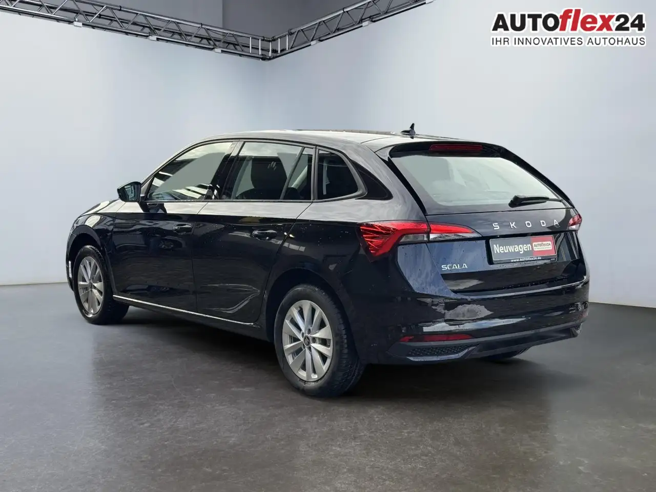 Skoda Scala 1,0 TSI DSG Selection 2Zonenklima 2x Einparkhil..., миниатюра 6