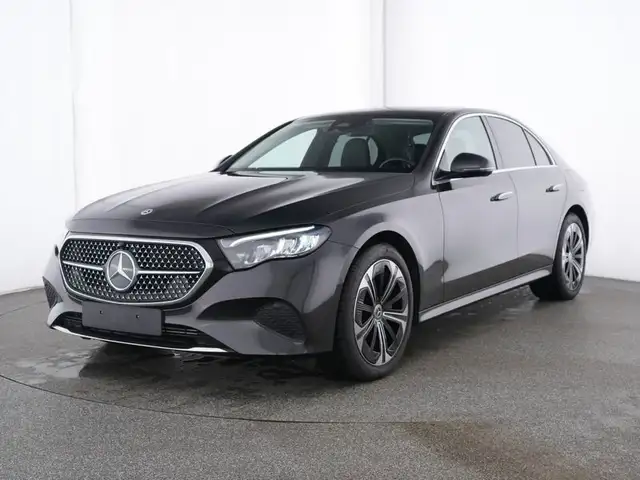Mercedes-Benz E 300 e Avantgarde Advanced+LED+AMBIE+DISTRONIC