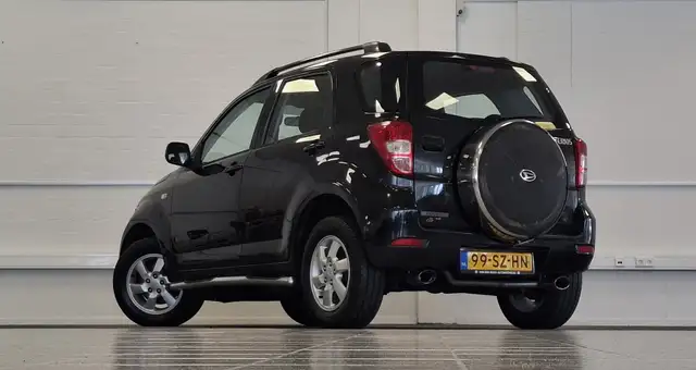Daihatsu Terios view 6