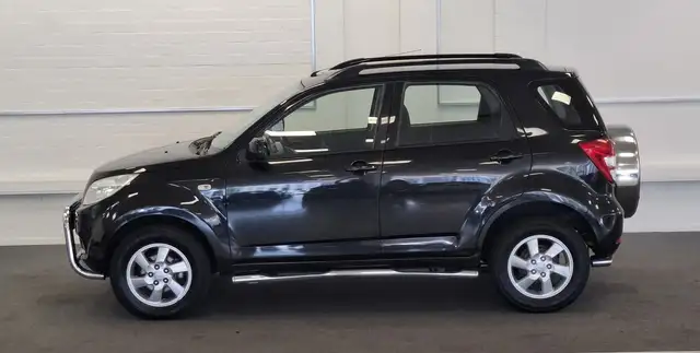 Daihatsu Terios view 5