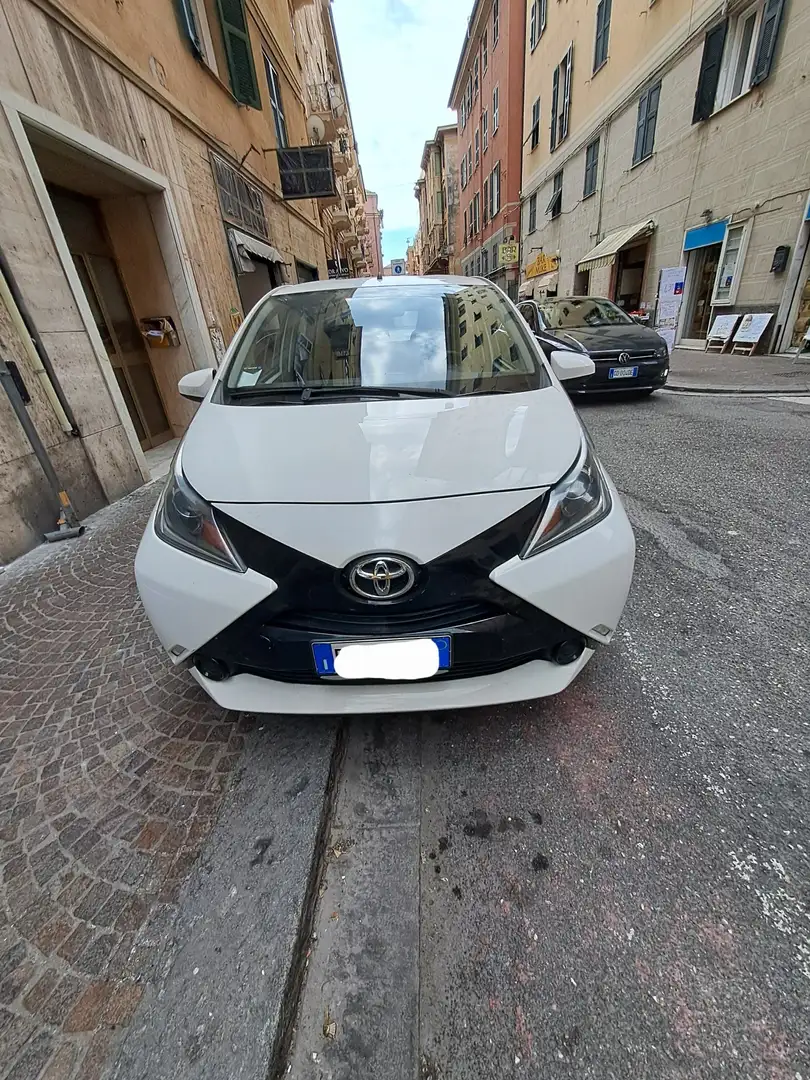 Toyota Aygo 5p 1.0 x-cite my15 - 1