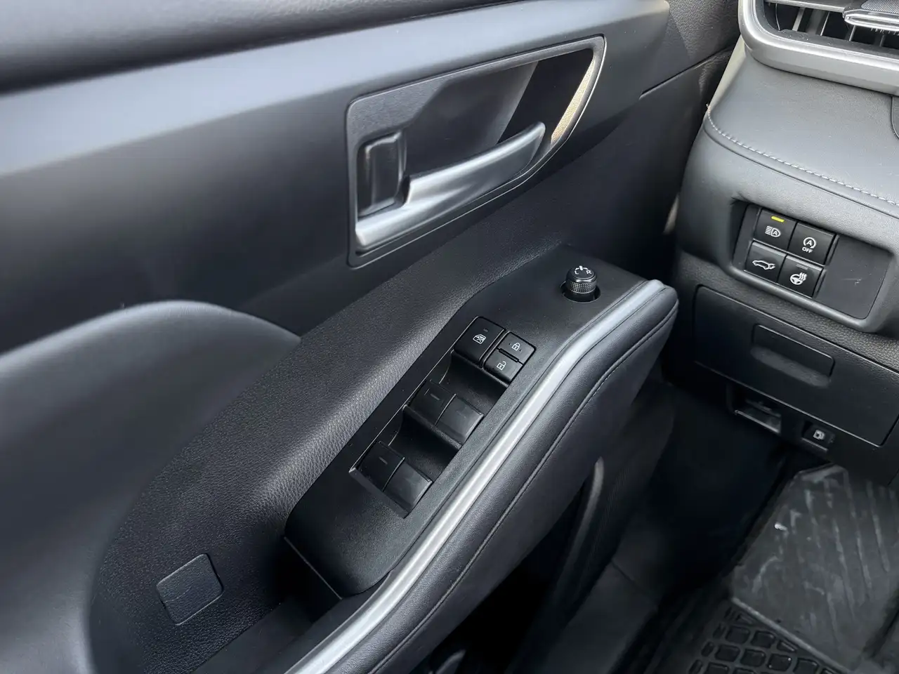 Toyota Highlander снимка Toyota Highlander