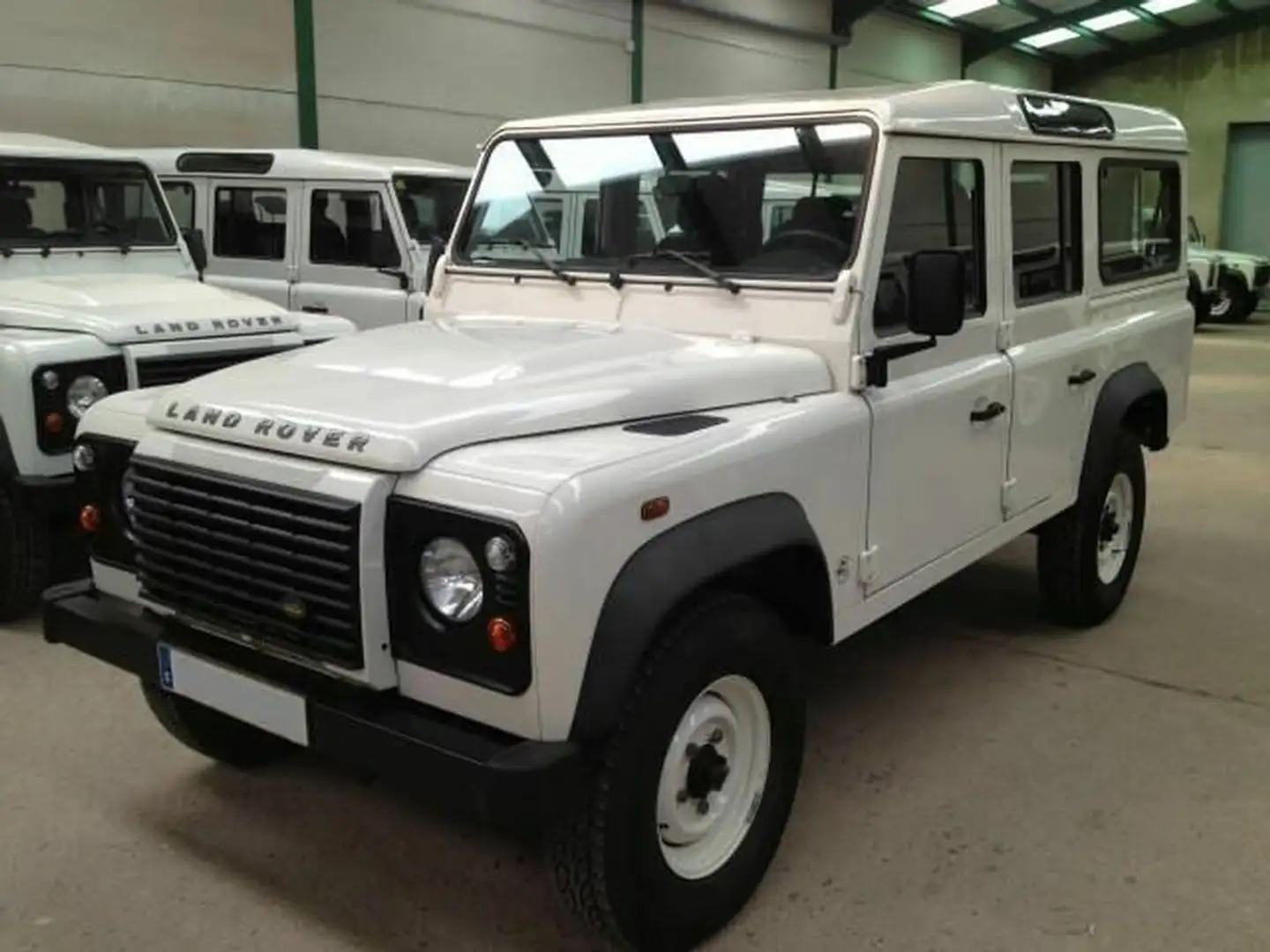 Land Rover Defender 110 SW E Blanco - 2