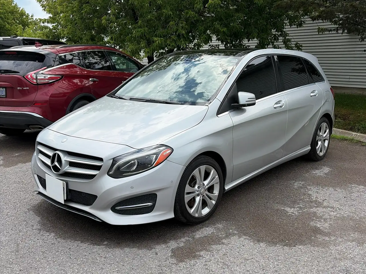 Mercedes-Benz B-Class photo Mercedes-Benz B-Class
