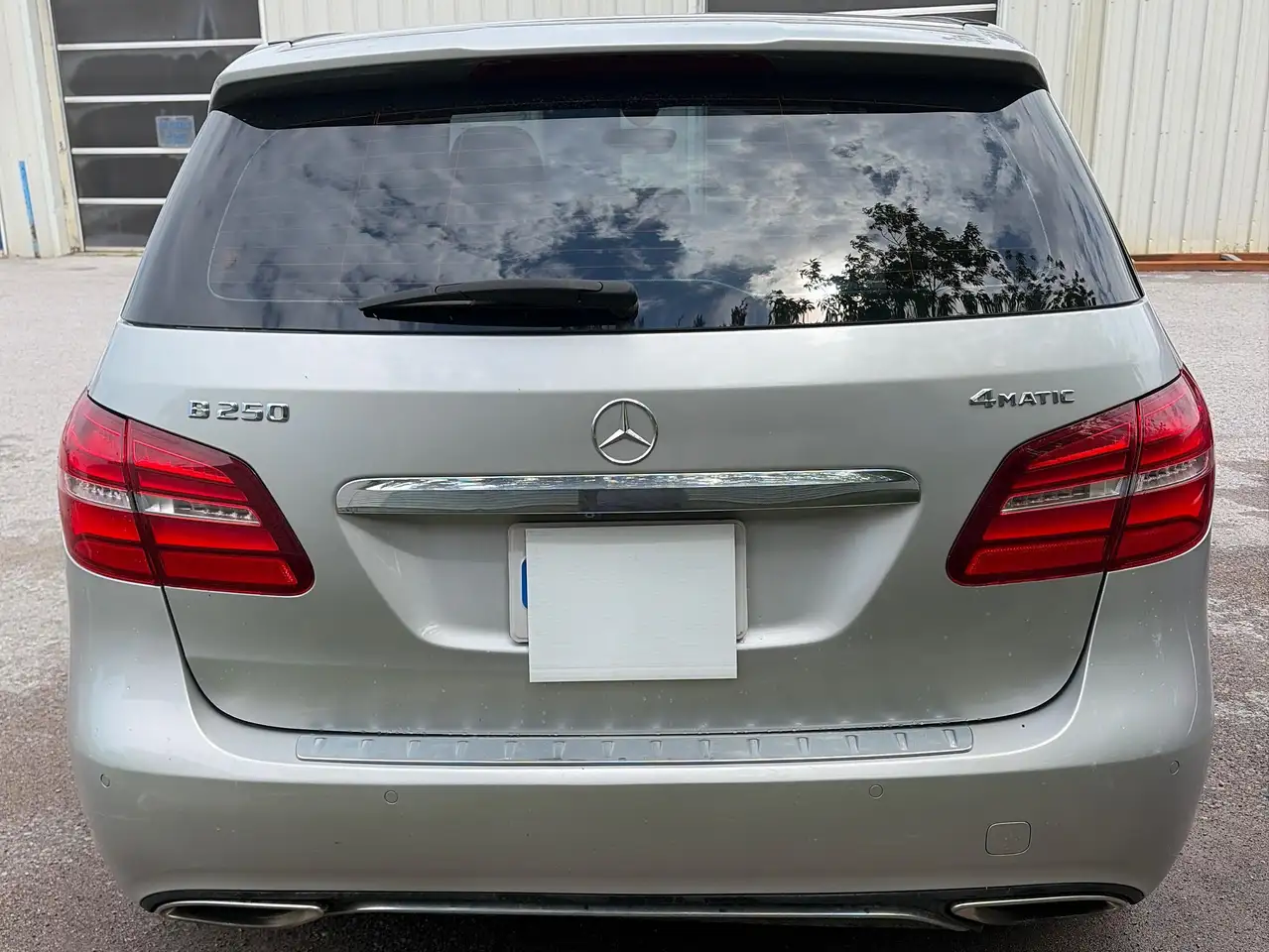 Mercedes-Benz B-Class photo Mercedes-Benz B-Class