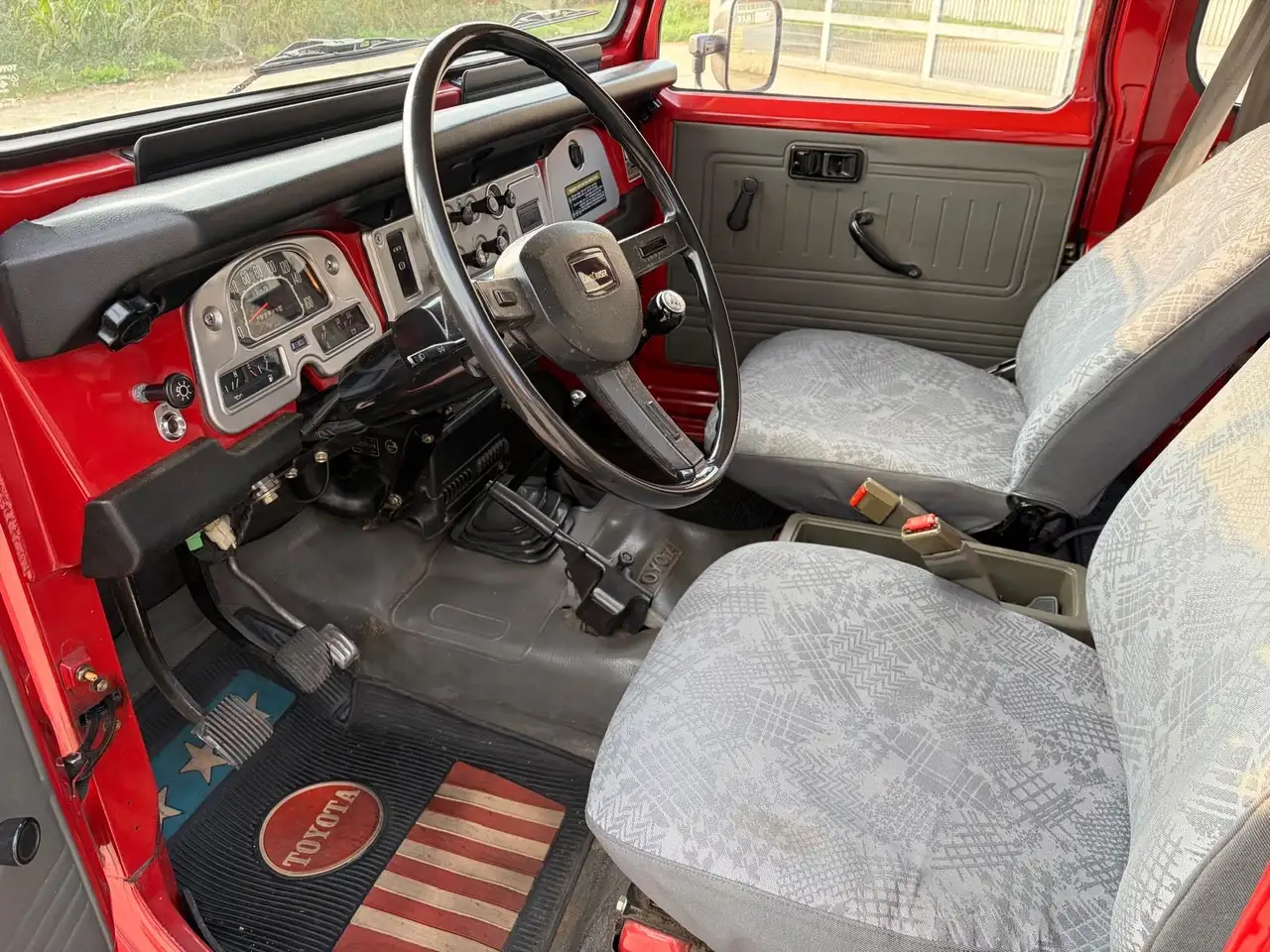 Toyota Land Cruiser BJ 42 Hard Top, foto 6