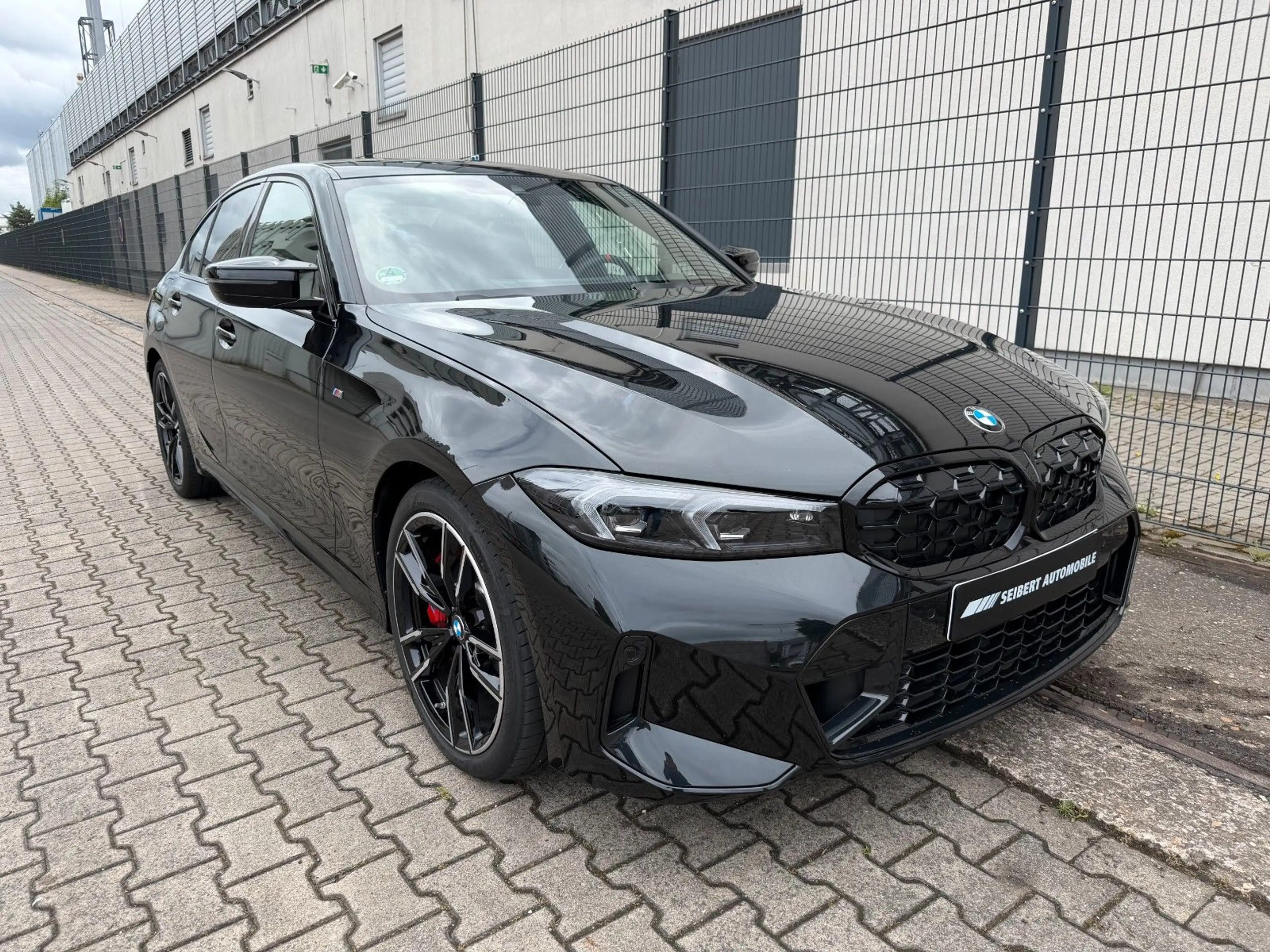 BMW 340 xDrive CARBON/MSPORTPRO/RFK/HK/19"