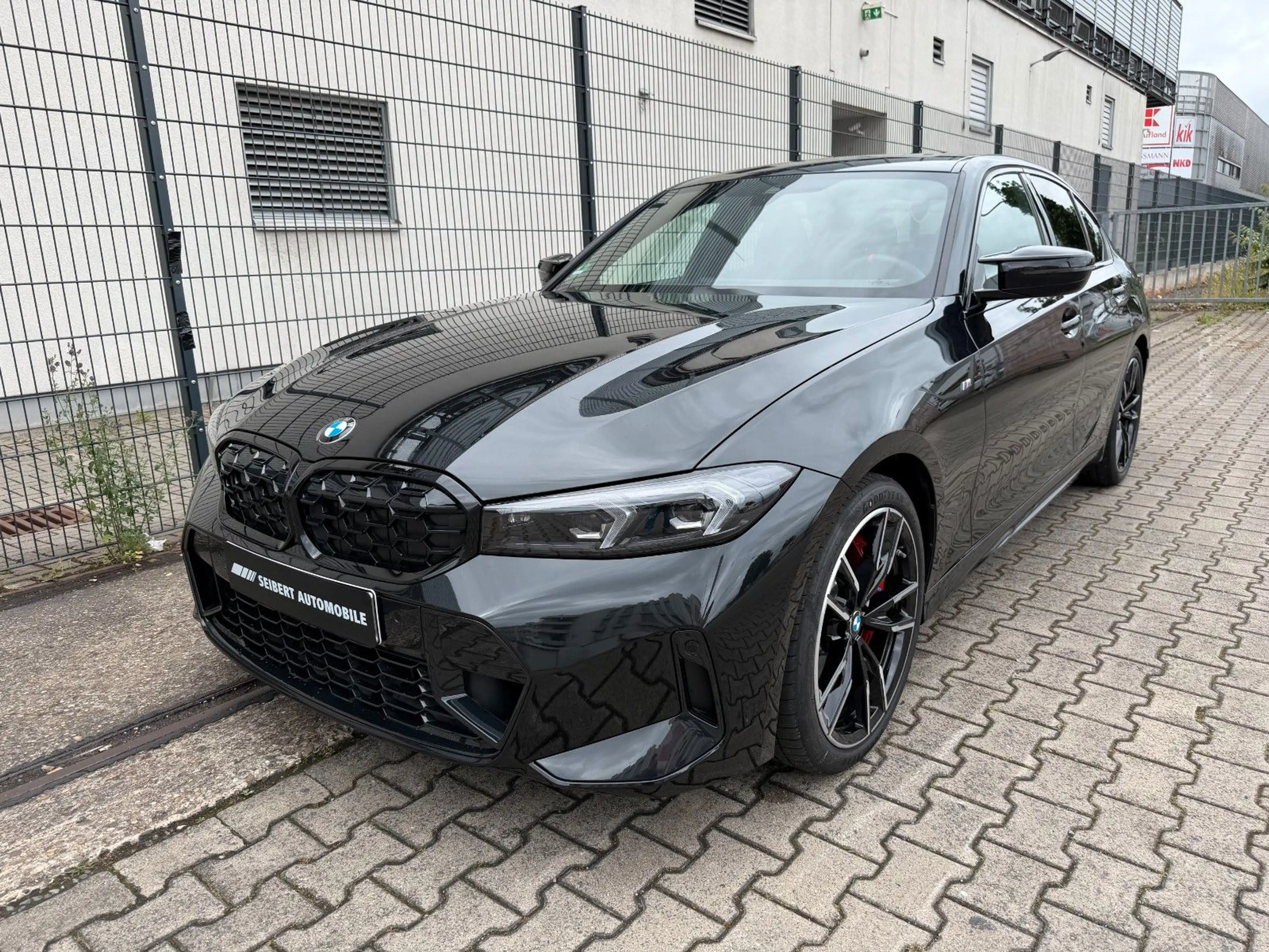 BMW 340 xDrive CARBON/MSPORTPRO/RFK/HK/19" — photo 9