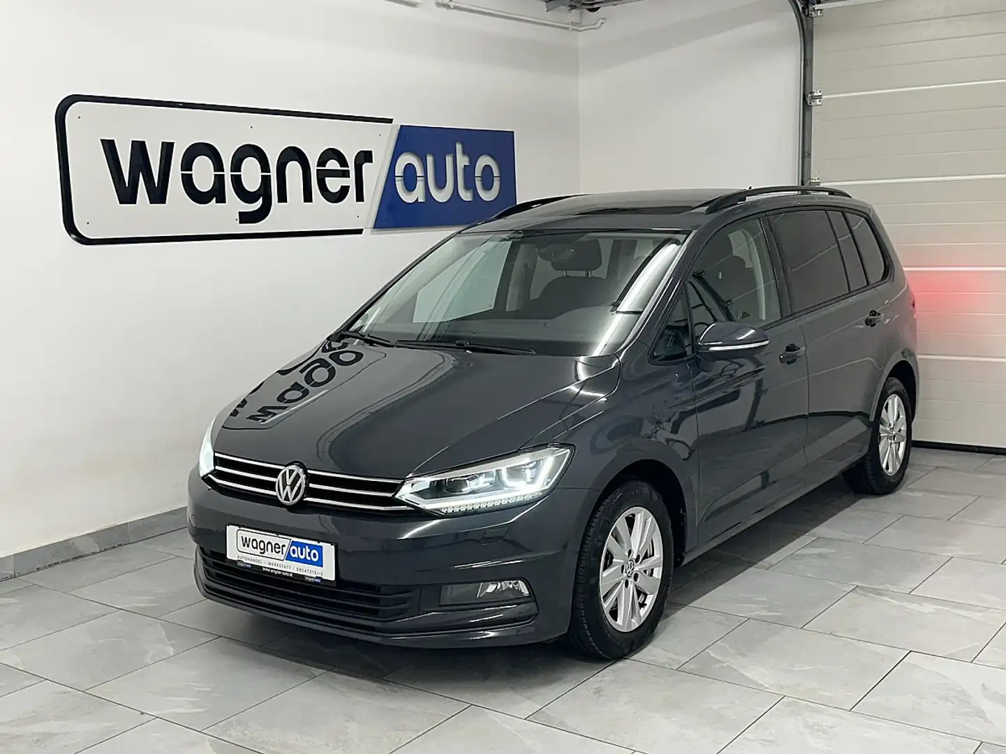 Volkswagen Touran Sky 2,0 SCR TDI DSG.LED/ACC/Panorama/RFK Gris - 2