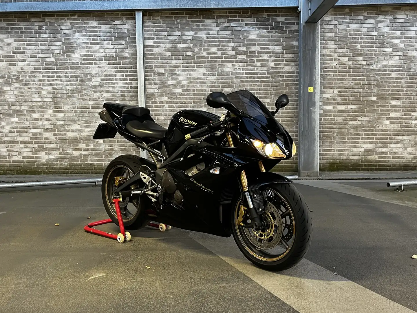 Triumph Daytona 675 Noir - 1