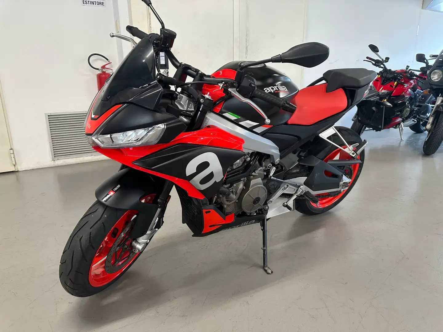 Aprilia Tuono 660 - 1