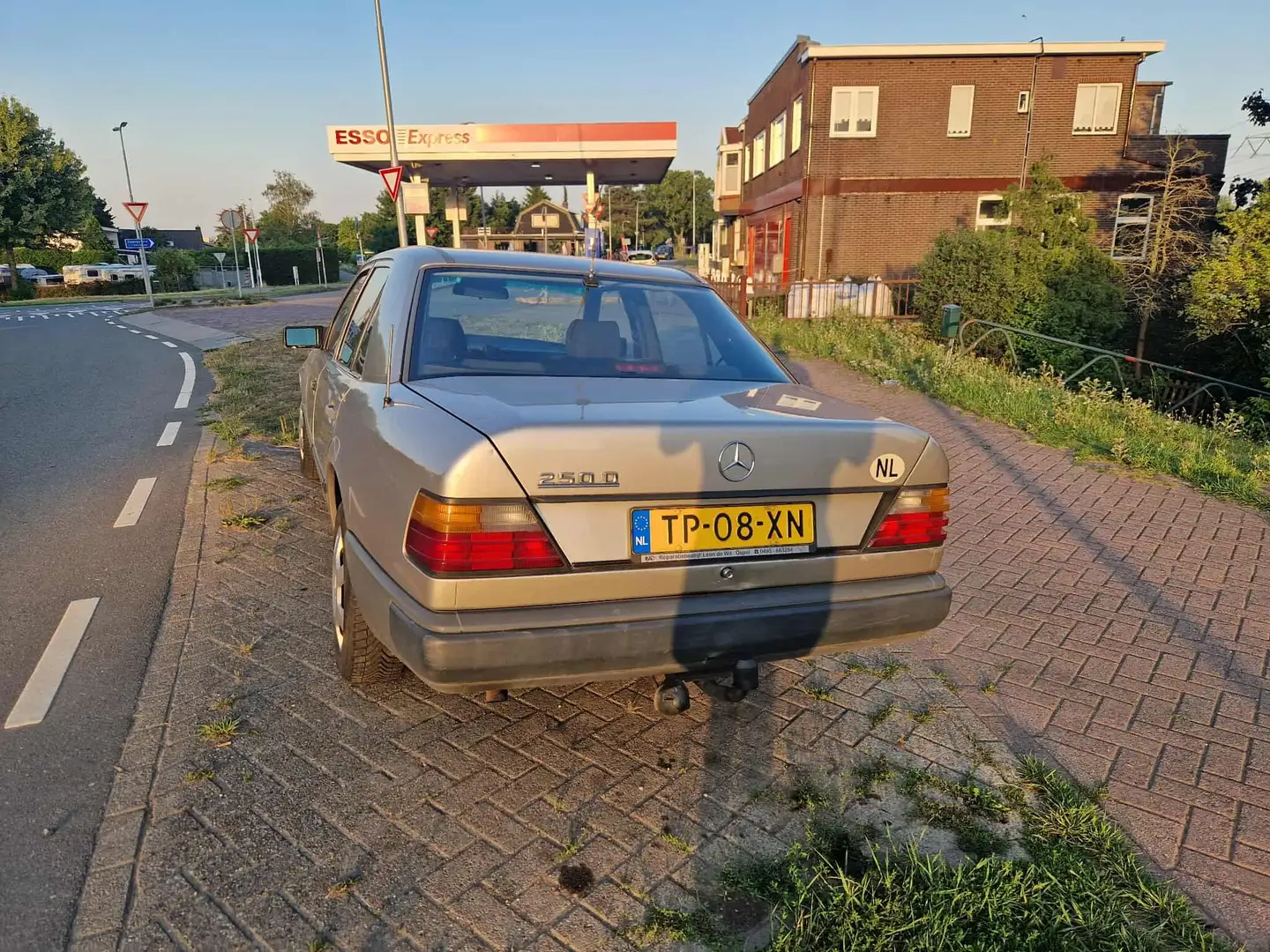 Mercedes-Benz 250 E-klasse E250D W124 Срібний - 1