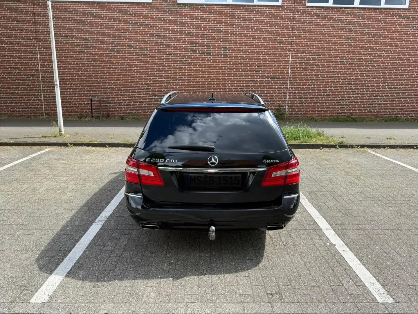 Mercedes-Benz E 250 E 250 CDI 4Matic (212.282) Schwarz - 2