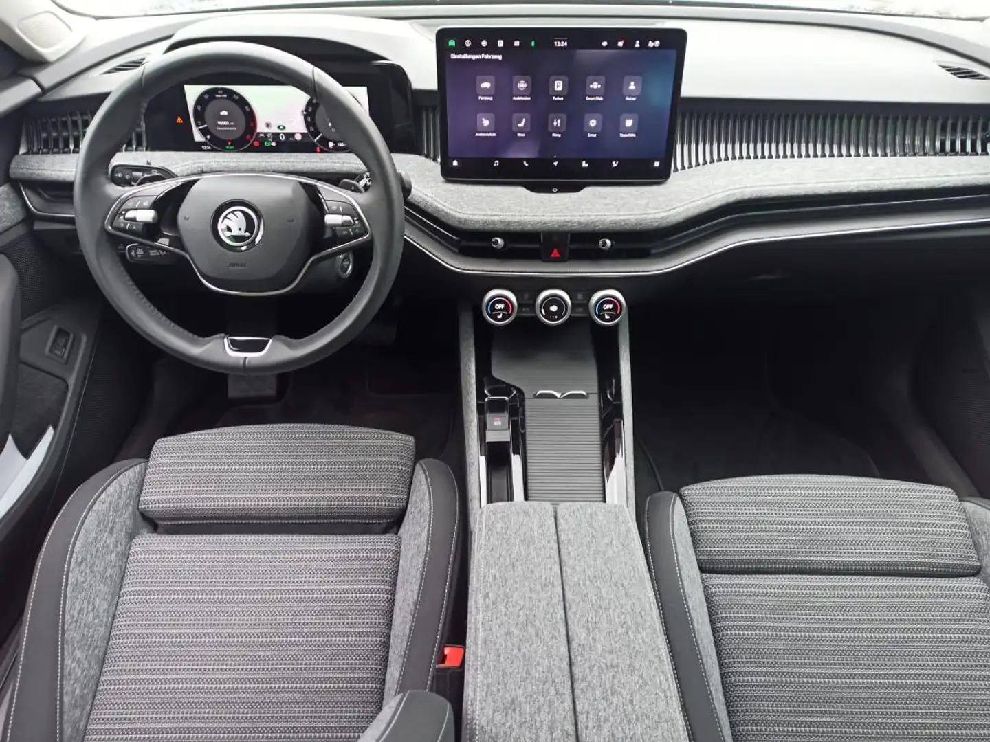 Skoda Superb Selection 1.5 eTSI DSG MatrixLED Navi Kamera ACC Kessy Travel Assist Grau - 1