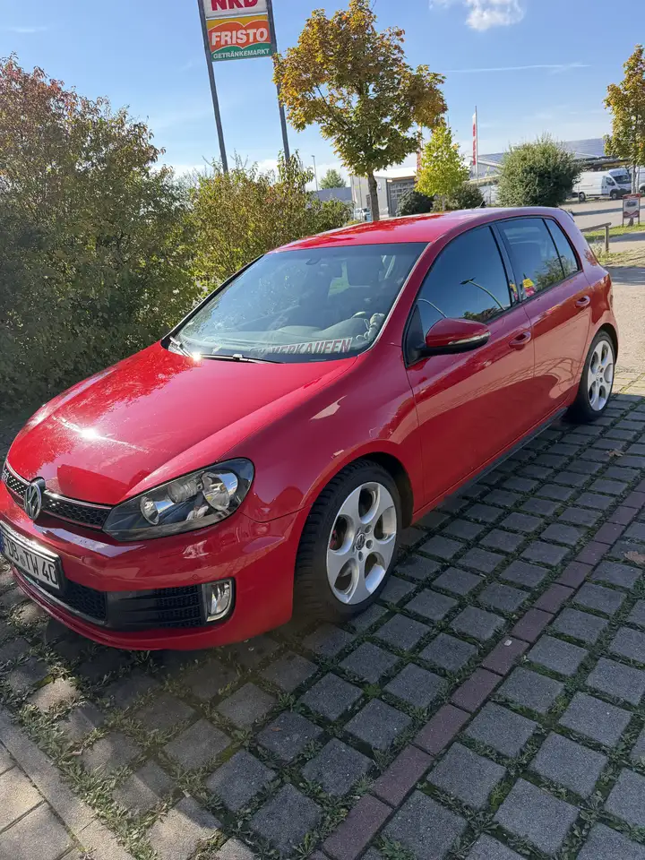 Volkswagen Golf GTI