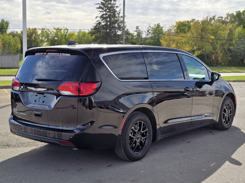 2025 Chrysler Grand Caravan