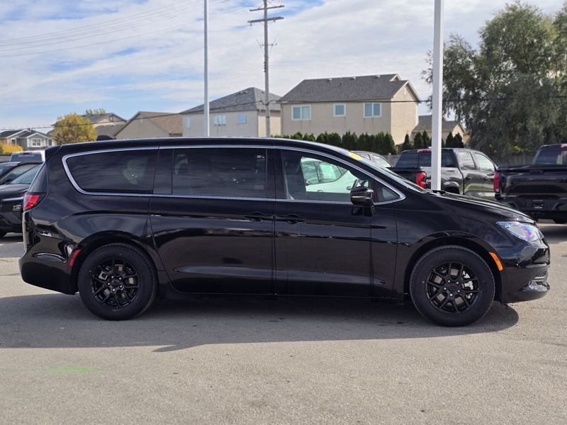 2025 Chrysler Grand Caravan