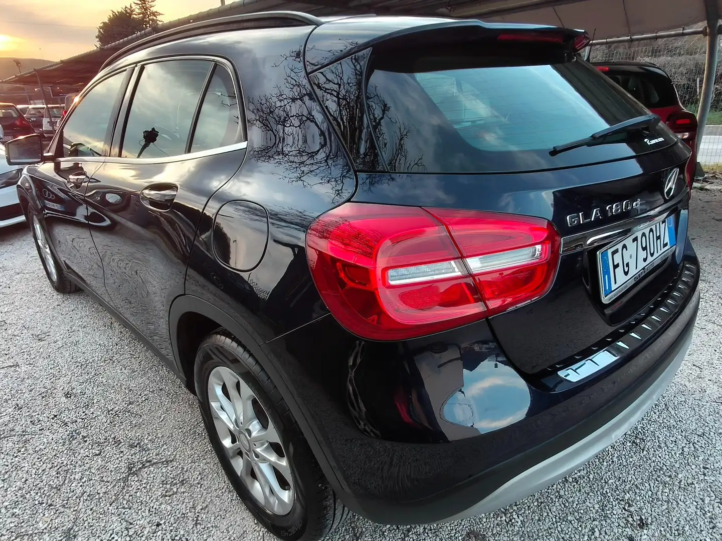 Mercedes-Benz GLA 180 GLA-X156 2014 d (cdi) Premium Blu/Azzurro - 2