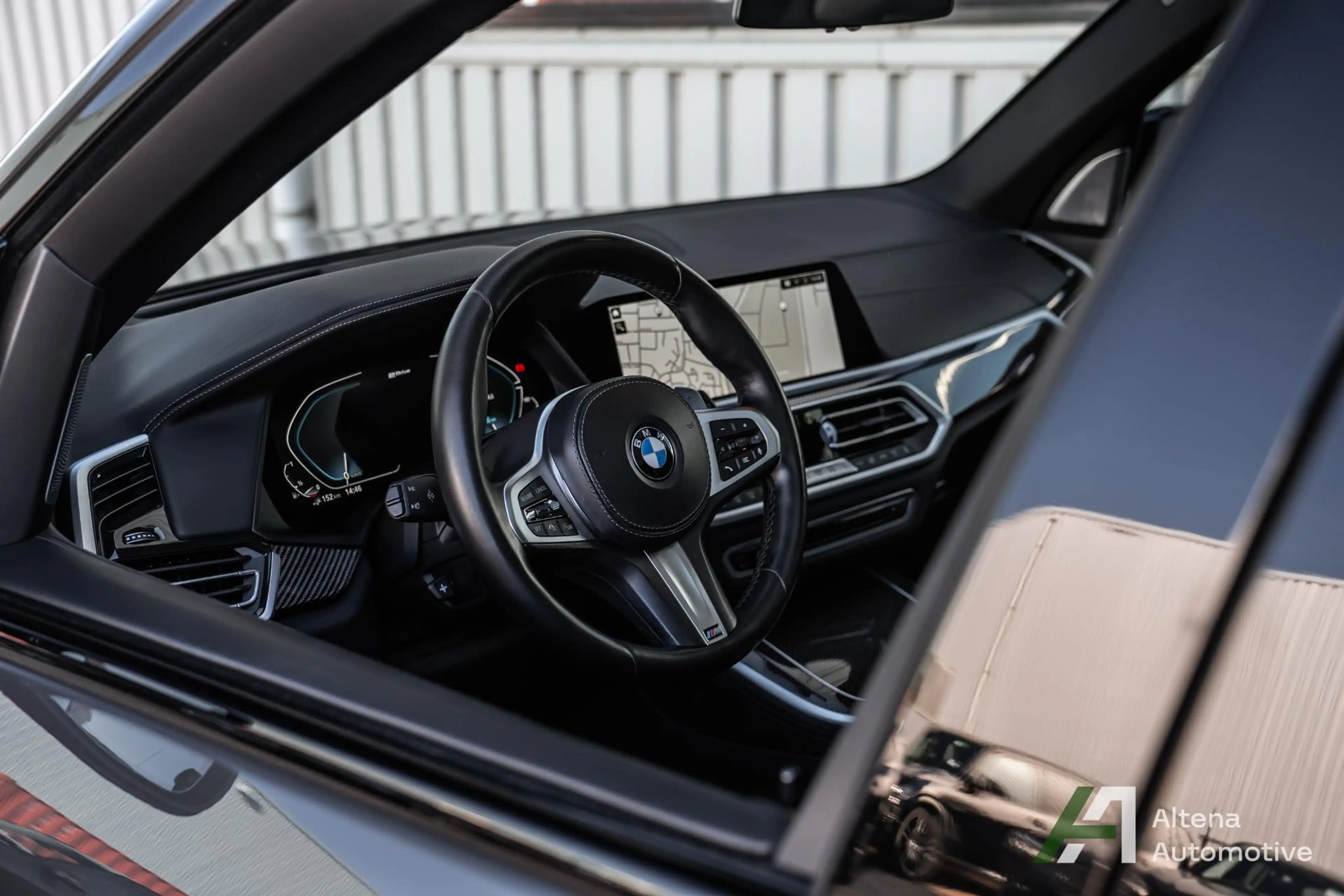 BMW X5 xDrive45e High Executive M-sport, trekhaak, 22inch — photo 11